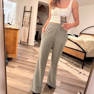 Wild Fable Women's Gray straight leg Joggers